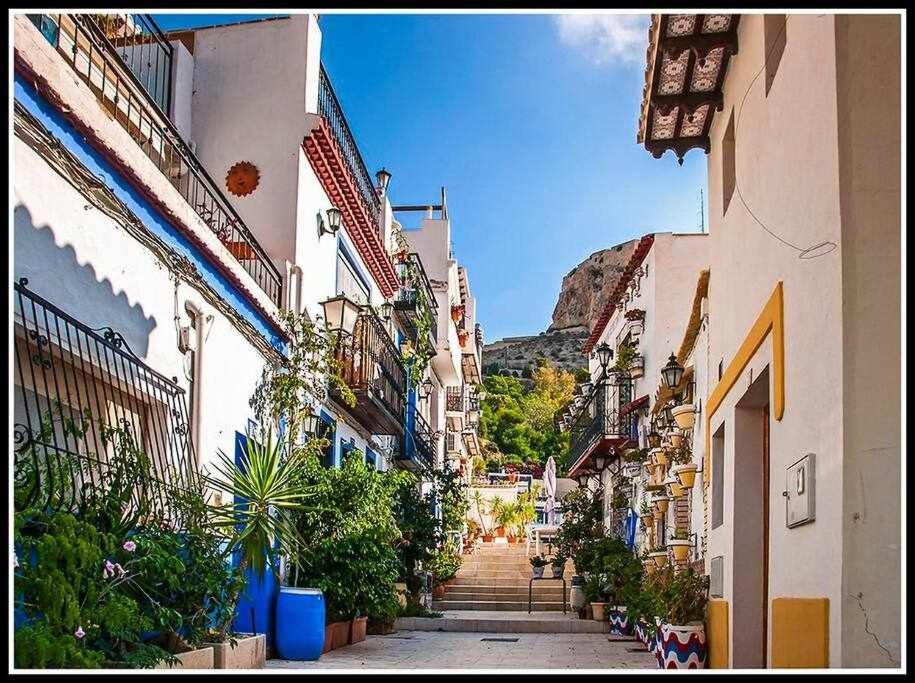 Plaza Carmen A 500M De Playa Historic Centre Apartment Alicante Exterior photo